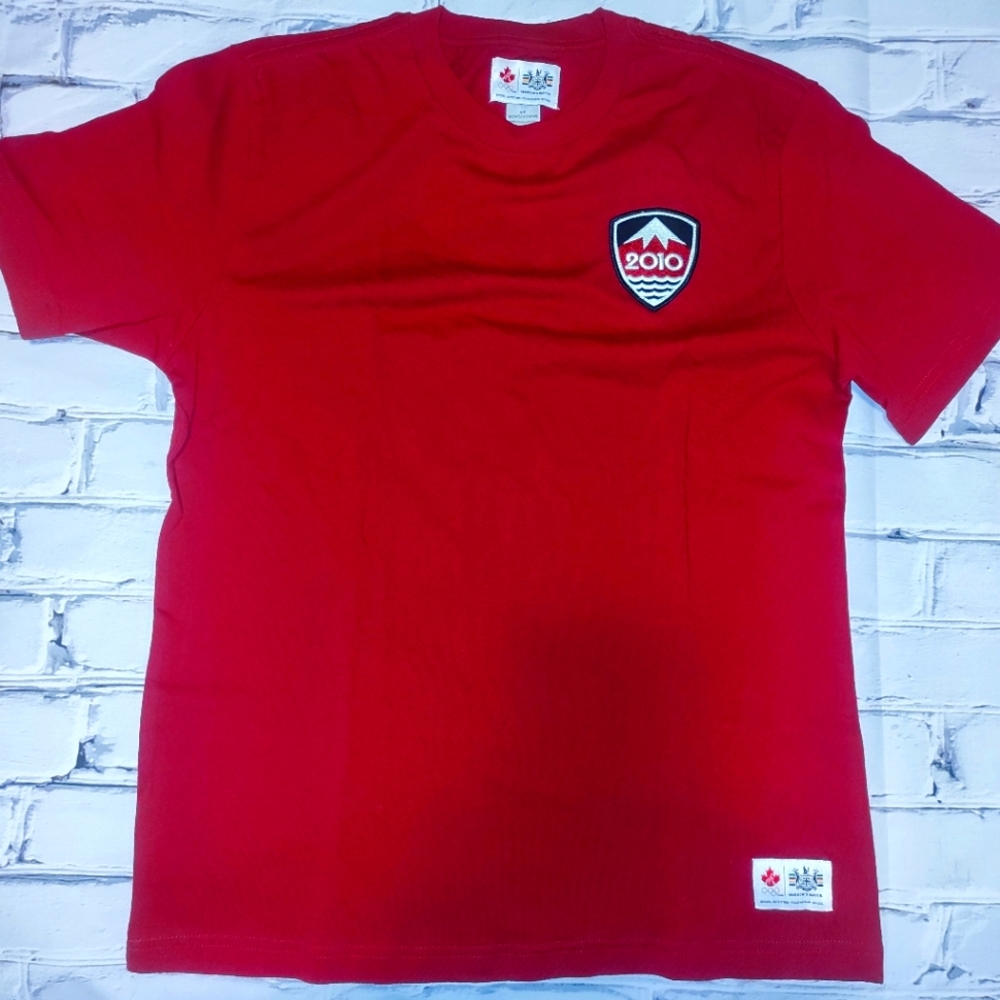 2010 Canada Olympics t shirt size small